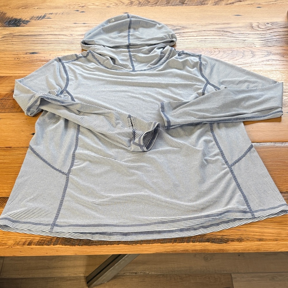 Danskin Striped Blue/White Hooded Long Sleeve Top - Large?